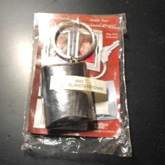 Silver double photo keychain - Picture 1 of 2